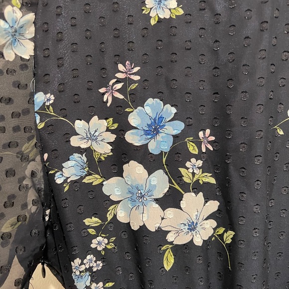 Tahari Blue Floral V-Neck Dress with Sleeves - Picture 6 of 8